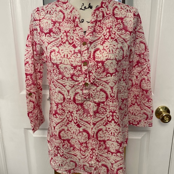 Tops - Picture 1 of 3